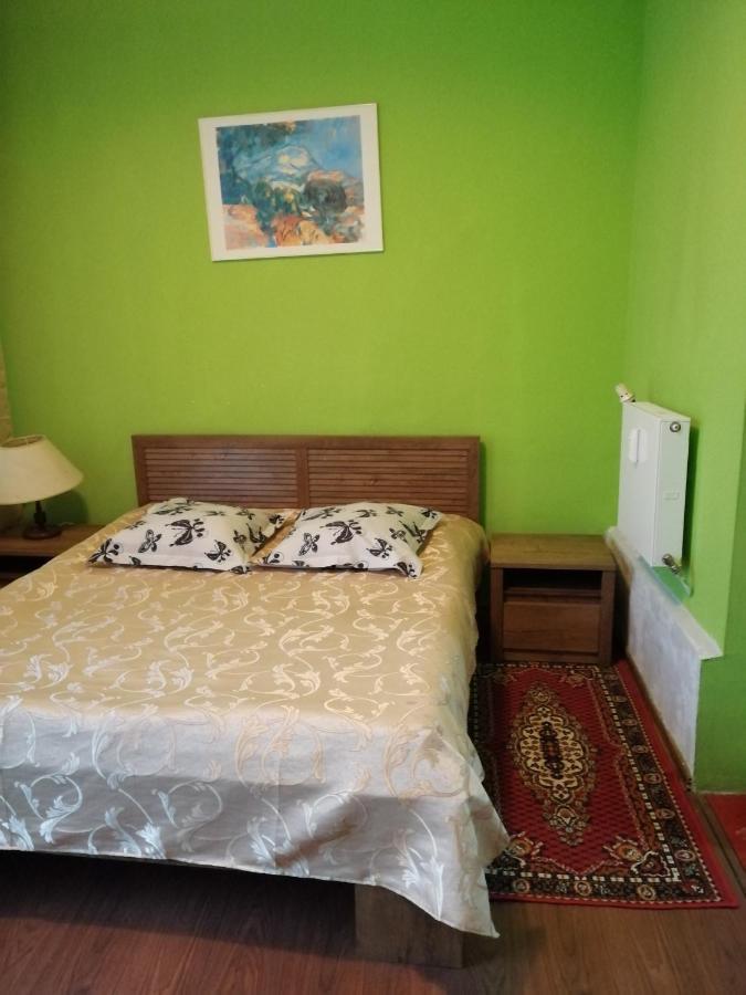 Hotel Rares Μποτοσάνι Εξωτερικό φωτογραφία