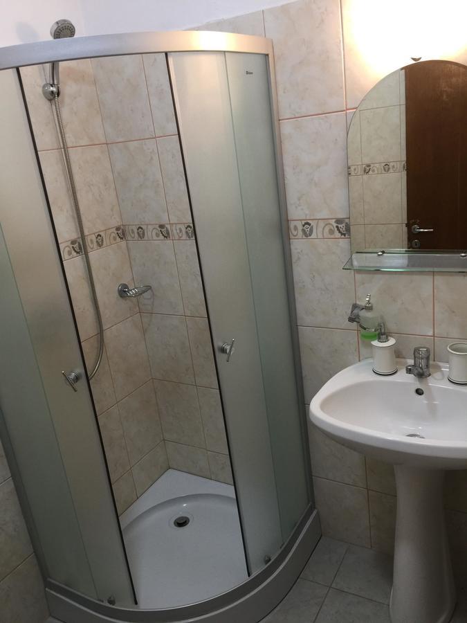 Hotel Rares Μποτοσάνι Εξωτερικό φωτογραφία