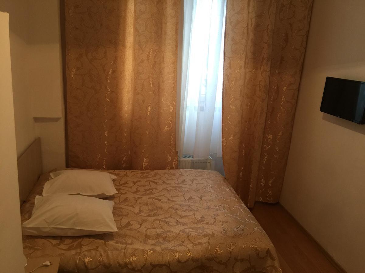 Hotel Rares Μποτοσάνι Εξωτερικό φωτογραφία