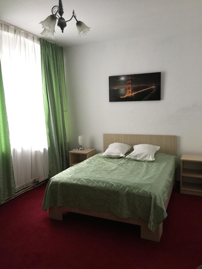 Hotel Rares Μποτοσάνι Εξωτερικό φωτογραφία