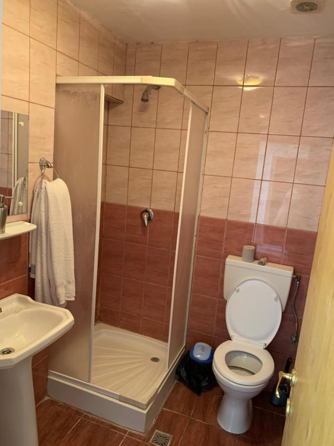 Hotel Rares Μποτοσάνι Εξωτερικό φωτογραφία